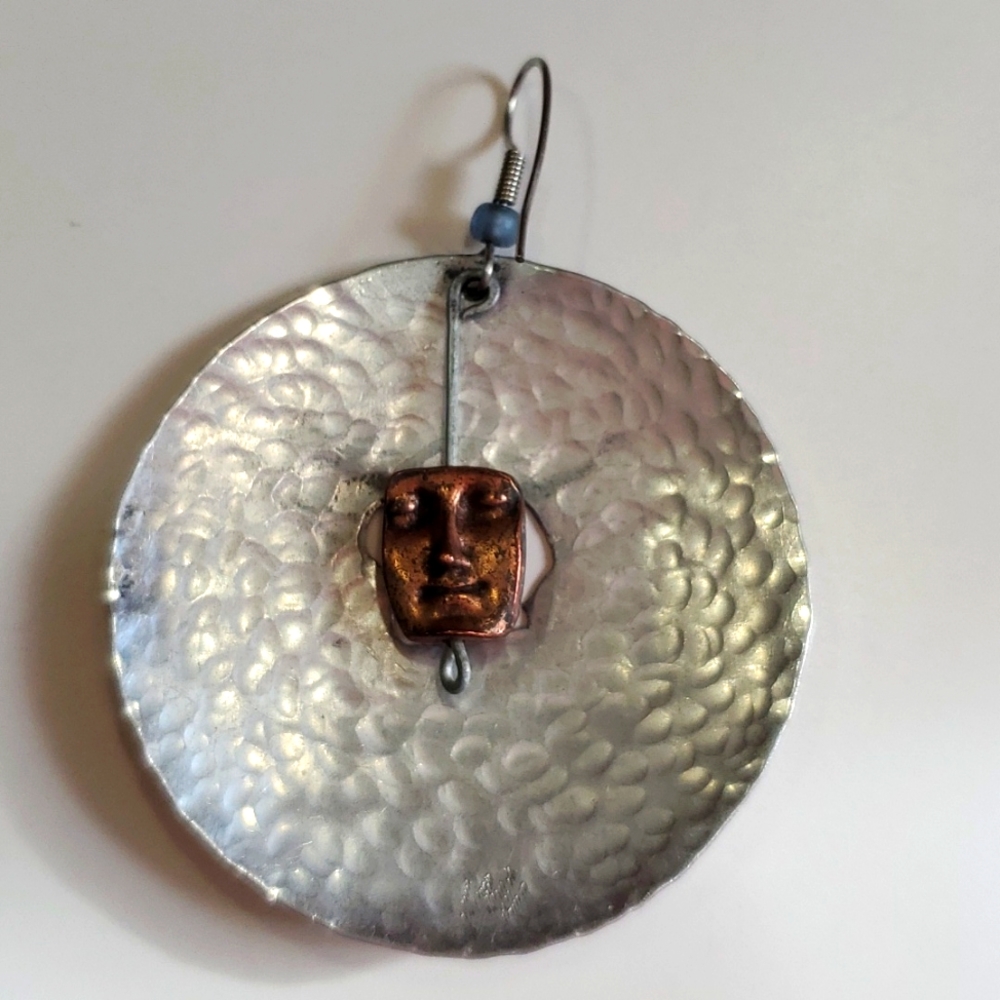 Earings - Picture 3 of 6